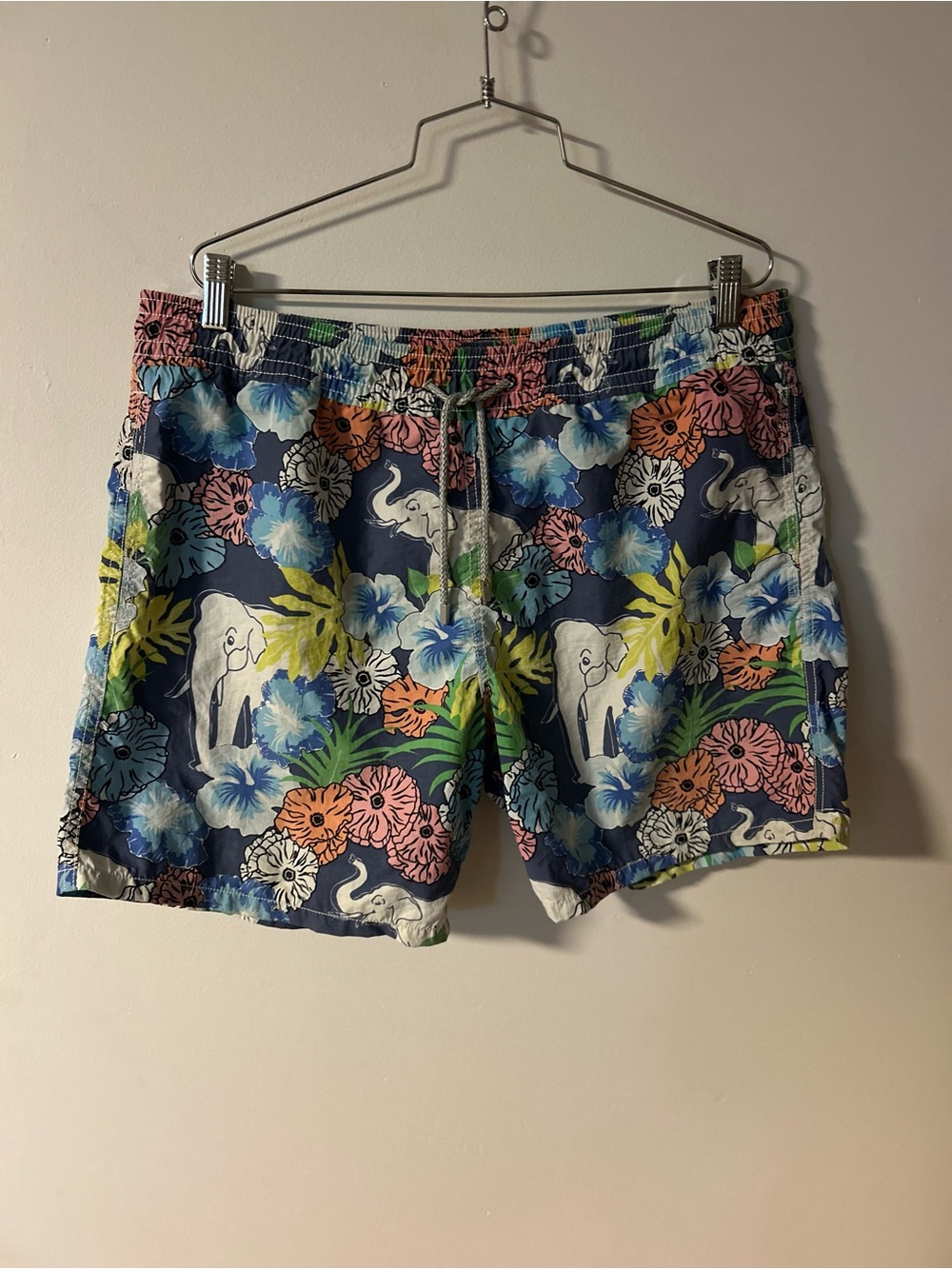Vilebrequin Moorea Men's Swim Trunks Size XL Elephant Tropical Print